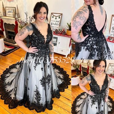 Embroidery White Dress - Gotik V Yaka Gelinlik Siyah Beyaz